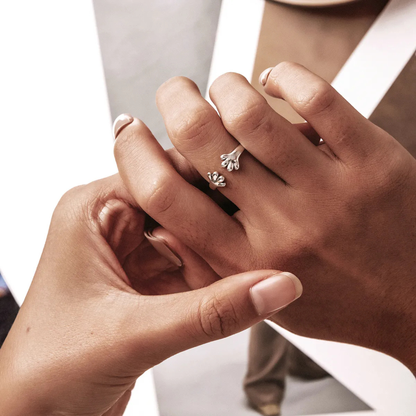 Anello "Abbraccio Felino" in argento S925