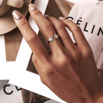 Anello "Abbraccio Felino" in argento S925